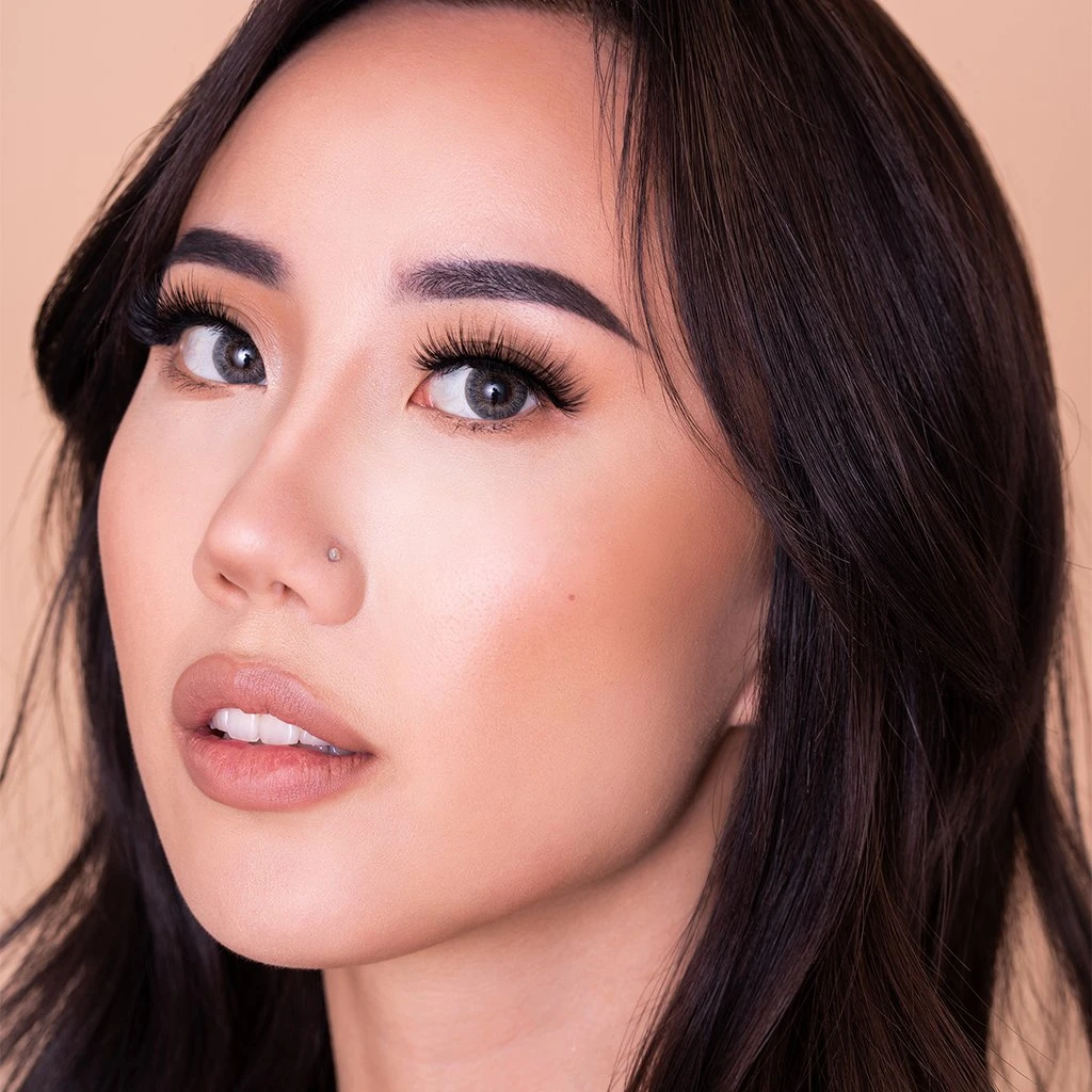 The Crème Shop Makeup 3D Faux Mink Lashes In "Boujee" 2 The Crème Shop Makeup 3D Faux Mink Lashes In "Boujee"