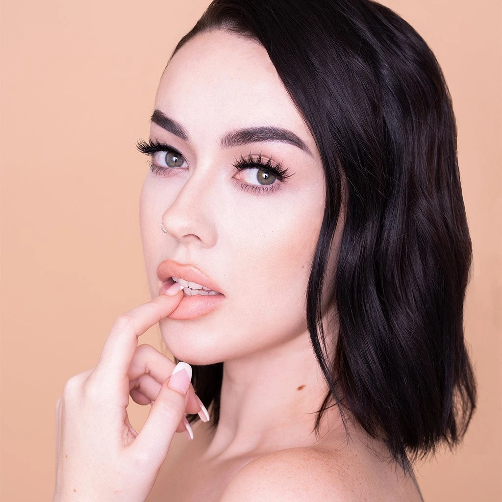 The Crème Shop 3D Faux Mink Lashes In "Dahlia" The Crème Shop 3D Faux Mink Lashes In "Dahlia"