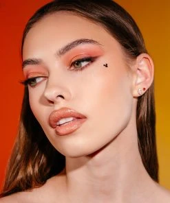 The Crème Shop X Disney The Crème Shop | Disney: Around The World Eyeshadow Palette (Mickey Mouse)