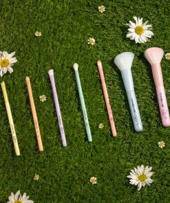 The Crème Shop X BT21 BABY The Crème Shop | BT21 BABY The Perfect Blend Brush Collection (Set Of 7)