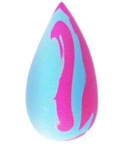 The Crème Shop Skinny Blending Sponge For Chic Unicorns